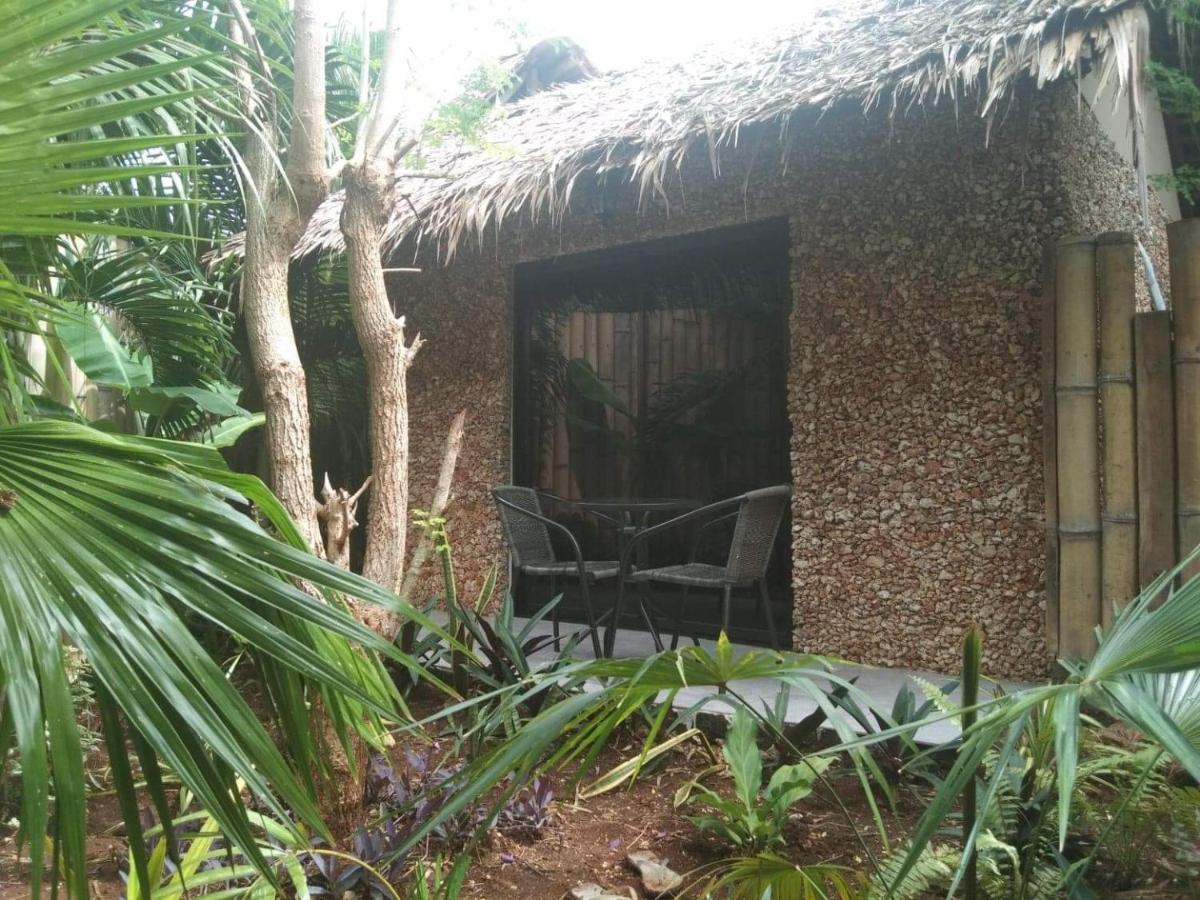 Jungle Of Peace Resort Siquijor Exteriör bild