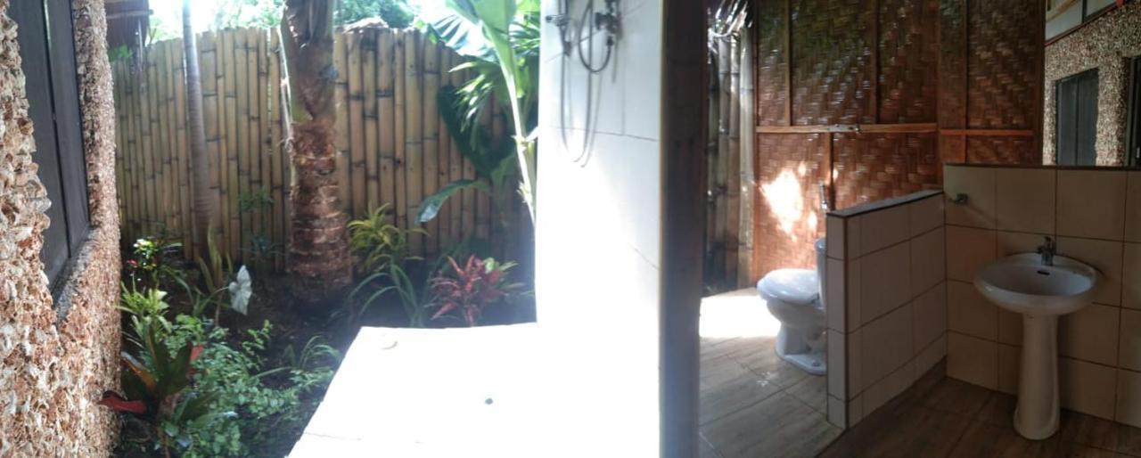 Jungle Of Peace Resort Siquijor Exteriör bild