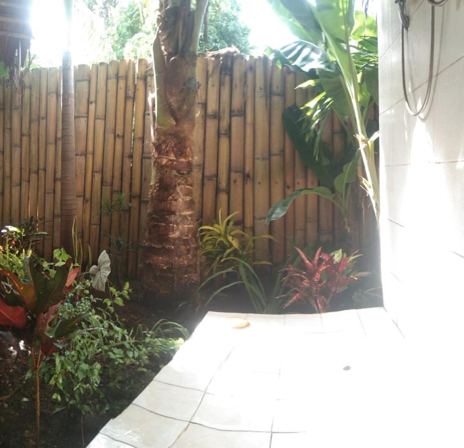 Jungle Of Peace Resort Siquijor Exteriör bild